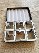 NORSKER Aluminium Pocket Fly Box + 6 giftige tør fluer